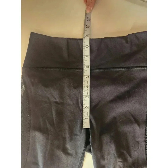 Lululemon Cropped Tights Black Mesh Sides Size 6 - Picture 7 of 8